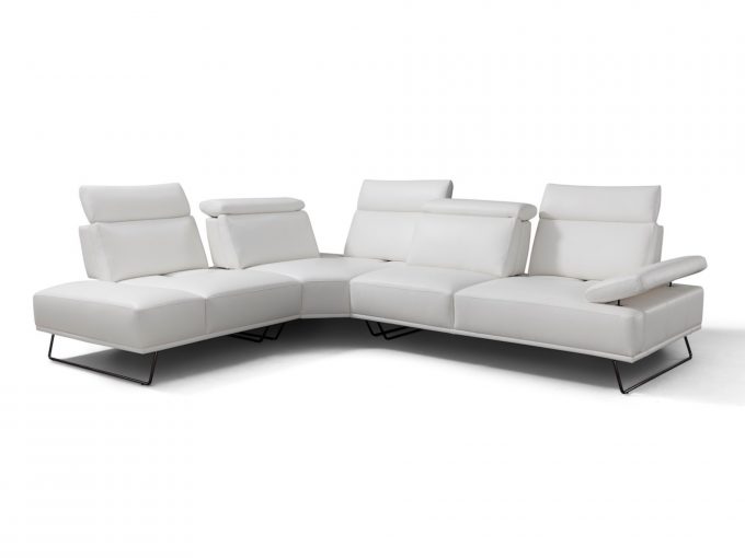 i838 Sectional