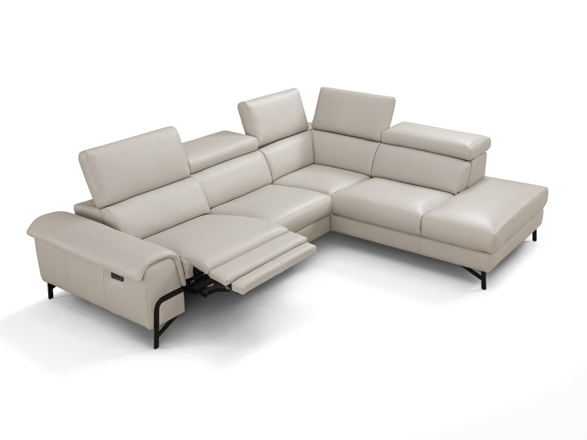 Volo Power Reclining Sectional - Image 2