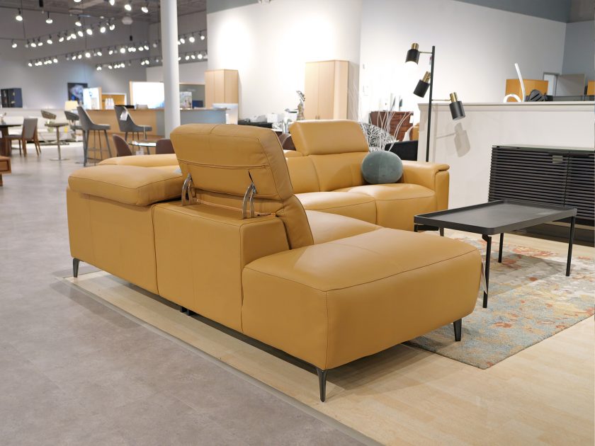 Domicil Marlon Sectional NP-674E Camel Leather
